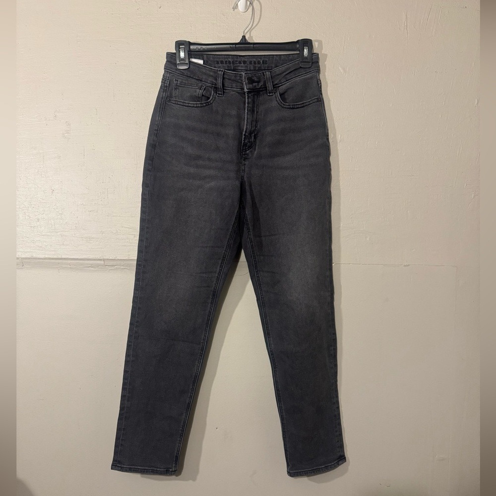American Eagle Outfitters Black Washed Mom Jeans Size 2 Reg NWOT